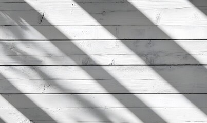 Obraz premium White wooden planks arranged horizontally with dramatic shadows
