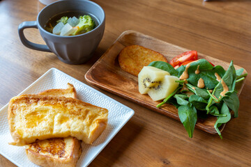 フレンチトーストモーニング