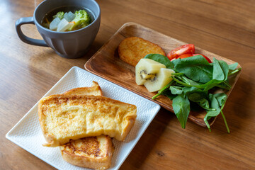 フレンチトーストモーニング