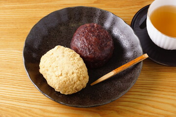 あずき　きな粉　ぼた餅