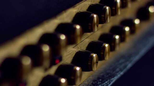 Gitarren Amp in Zeitlupe und Nahaufnahme