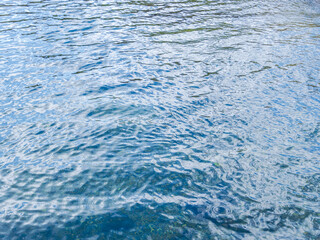 冬の川の流れ02