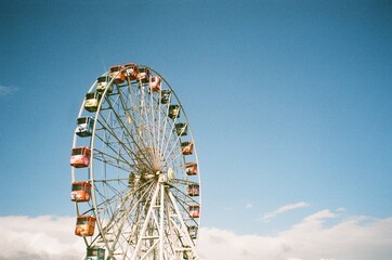 Fototapeta premium ferris wheel in the park