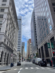 Obraz premium Desolate streets in downtown San Francisco, moment of emptiness