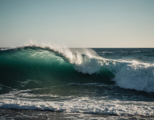 Naklejka premium Foamy waves crashing, with sprays of water against a blue backdrop.