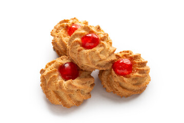 Amaretti con ciliegia candita, classici pasticcini delle feste della tradizionale cucina italiana 