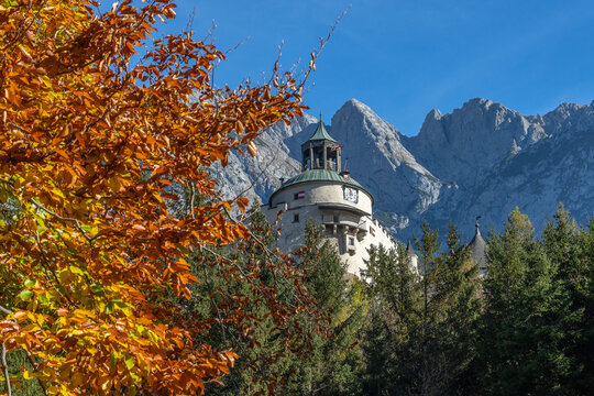 Burg Hohenwerfen im Herbst