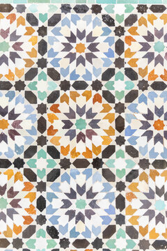 marrakech-zelige-arabic-tile-mosaic-close-up