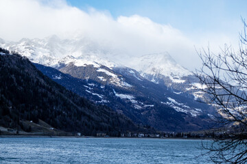 Montagna con la neve