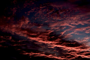 Fototapeta premium Dramatic red sky on an outdoor Australian sunset. 