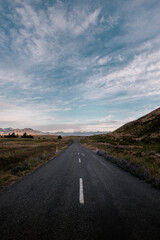 Naklejka premium Lonely Highway to Adventure