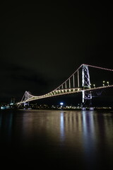 Obraz premium Ponte Hercílio Luz Florianópolis Iluminada 2024