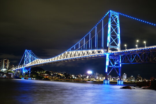 Ponte Herc&iacute;lio Luz Florian&oacute;polis Iluminada 2024