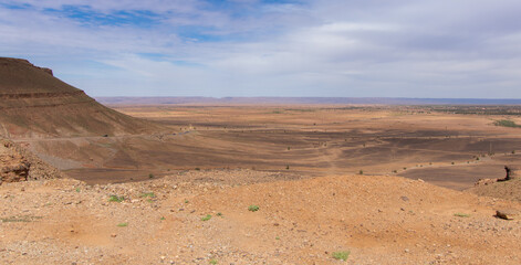 Fototapeta premium Desert valley in the Moroccan countryside near the Atlas Mountains