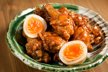 鶏手羽元の甘辛煮