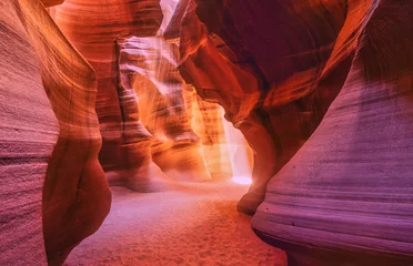 Fototapete antelope canyon in arizona - powerful lightbeam and amazing sandstone walls in famous antelope canyon near page © emotionpicture