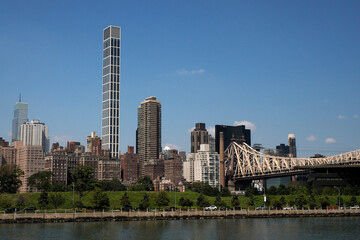 Fototapeta premium Queensboro Bridge in New York City, spanning the East River. new york manhattan view from east river