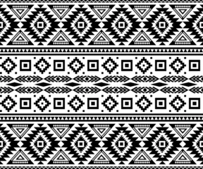 Photo sur Plexiglas Seamless ethnic aztec pattern in black and white. Vector illustration.