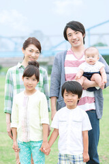 ５人家族のポートレート