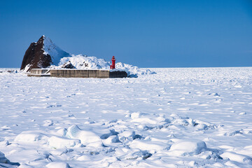 冬の風物詩・美しいオホーツク海の流氷 © san724