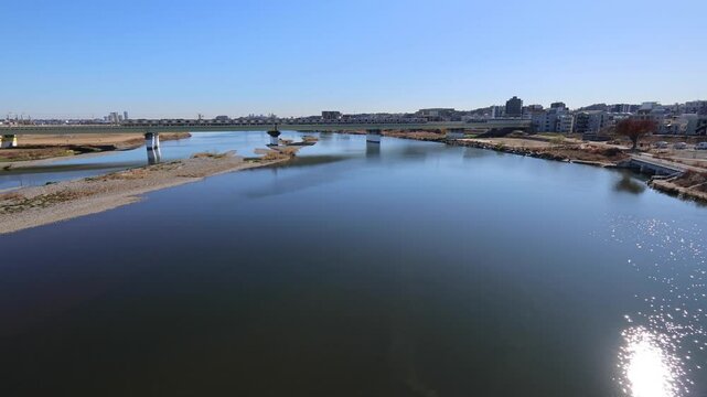 河川の鉄橋