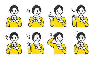 スマホを見ながらいろいろな表情･ポーズをする中年女性のセット【人物ベクターイラスト素材】