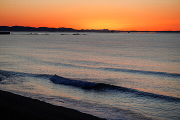 日出前の茅ヶ崎海岸