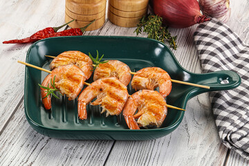 Grilled king prawn skewer snack