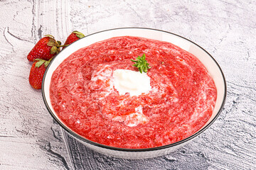 Strawberry soup with strachatella cheese