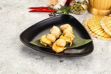 Delicous luxury baked seafood scallops
