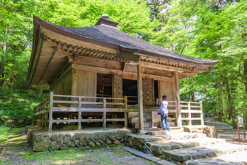 Fototapeta premium 中尊寺経蔵（重文） 世界遺産「平泉―仏国土（浄土）を表す建築・庭園及び考古学的遺跡群―」