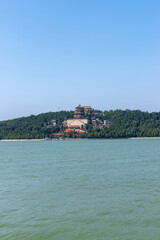 Naklejka premium Kunming Lake and Foxiang Pavilion, Summer Palace, Beijing, China
