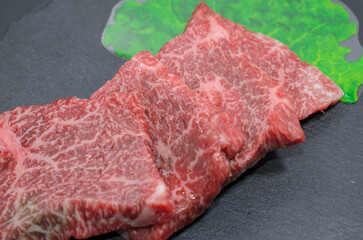 国産黒毛和牛もも焼肉用（いちぼ）