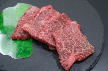 国産黒毛和牛もも焼肉用（いちぼ）