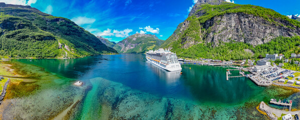 Der Geirangerfjord - ein Märchen in Norwegen © Harald Tedesco