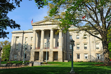 Obraz premium Raleigh State Capitol Building complex at Raleigh North Carolina USA