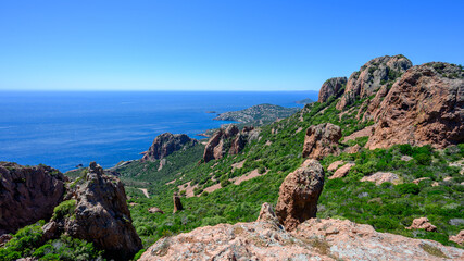 Panorama pic du cap Roux