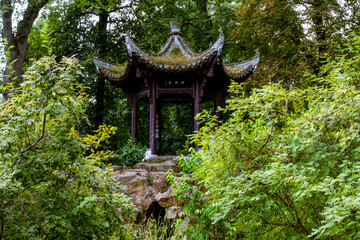 Pagode dans le jardin chinois du Parc Bethmann à Francfort-sur-le-Main