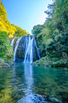 秋の龍門滝　鹿児島県姶良市　Ryumon Falls in autumn. Kagoshima Pref., Aira City.　