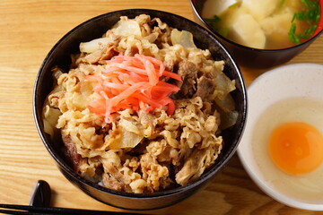 牛丼　和食