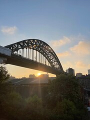 Obraz premium Newcastle upon Tyne bridge sunset landscape scenic view attraction landmark
