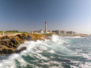 Farol de Leça o Boa Nova situado en Leça da Palmeira distrito de Oporto, Portugal