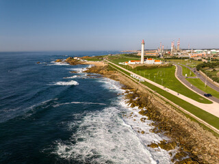 Farol de Leça o Boa Nova situado en Leça da Palmeira distrito de Oporto, Portugal