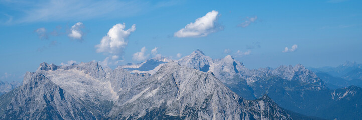 Ausblick vom Karwendel zum Wettersteingebirge, Alpen, Mittenwald, Werdenfelser Land, Bayern, Oberbayern, Deutschland, Europa