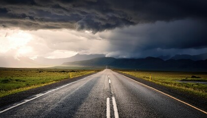 Naklejka premium the road leading to storm 