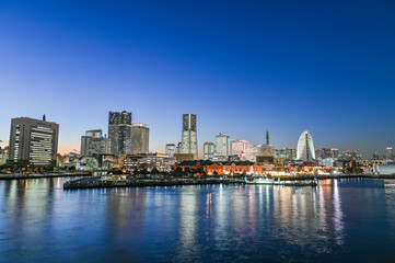 Fototapeta premium 横浜みなとみらいの夜景