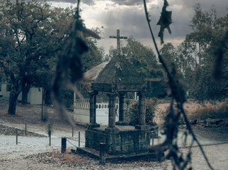 Fototapeta premium Antigo cemitério em cenário melancólico.