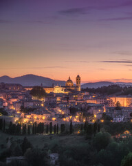 Obraz premium Urbino city skyline after sunset. Marche region, Italy.