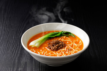 担々麺　Dandan noodles