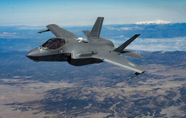 F-35 Flying in Arizona